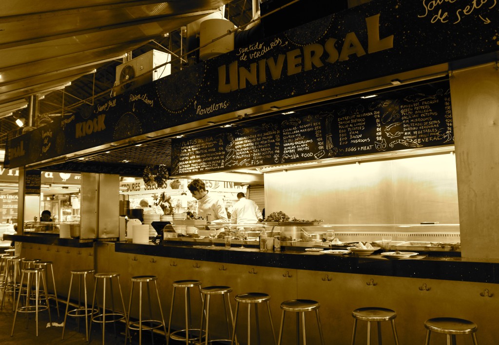 Want to know where to eat at Barcelona's La Boquería? Universal Kiosk is it!