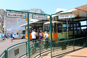 Only have 1 day in Capri? Don't want to waste all your time waiting in line for the Blue Grotto? Here are some great alternatives to spending 1 day in Capri