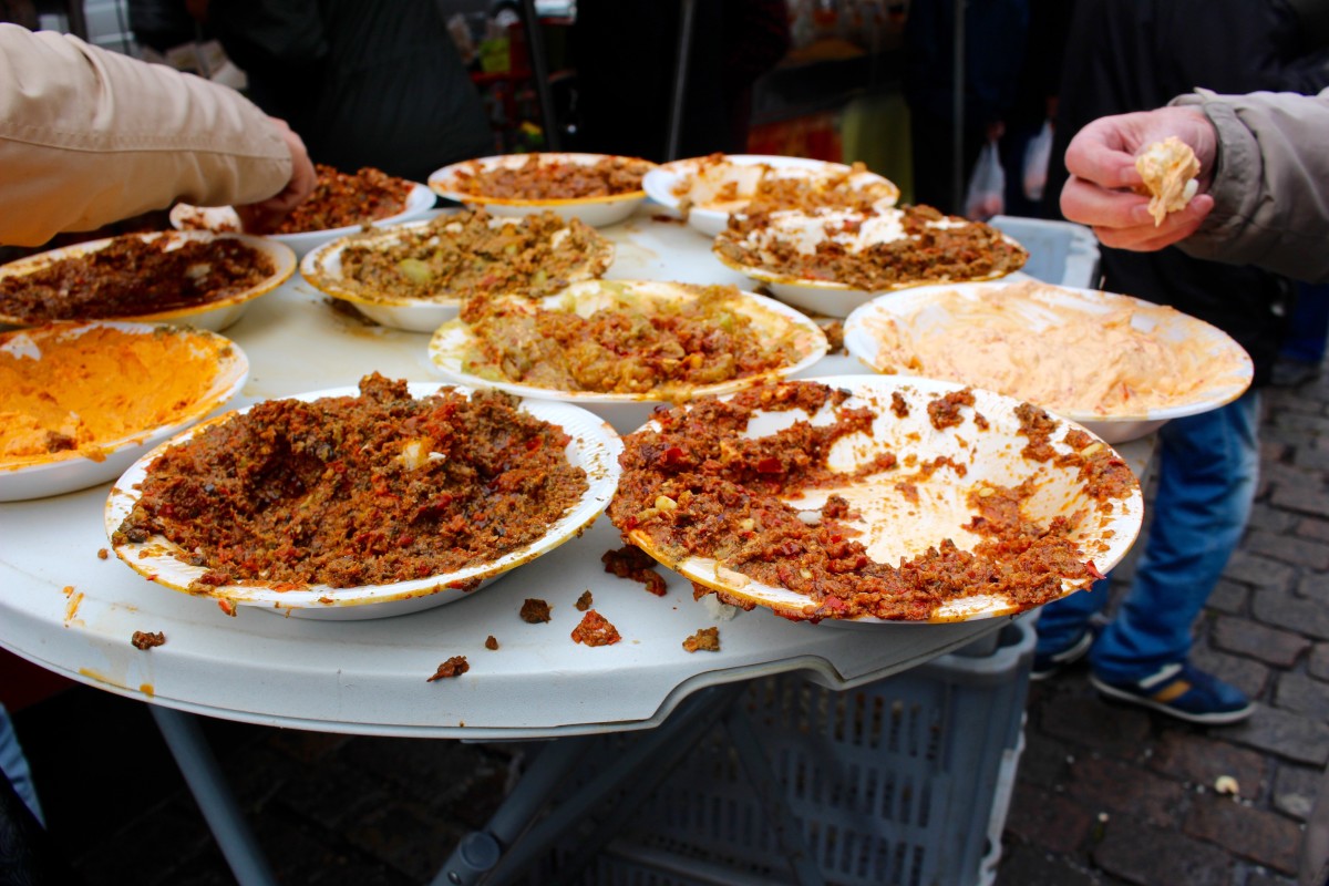 What to do with one day in Antwerp, Belgium. Mussels, Castles, Beer, and More!