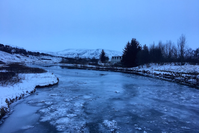 Looking for all the best places along Iceland's Golden Circle? Do it right and see all the top spots with this guide by your side.