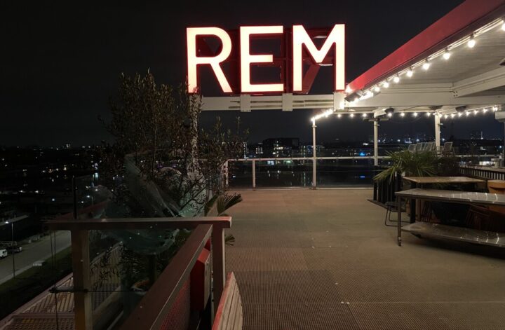 REM-Eiland Amsterdam rooftop after midnight