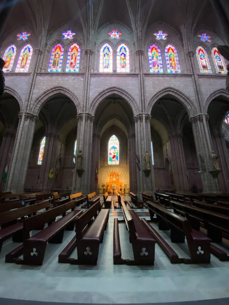 Basilica del Voto Quito, Ecuador from the inside