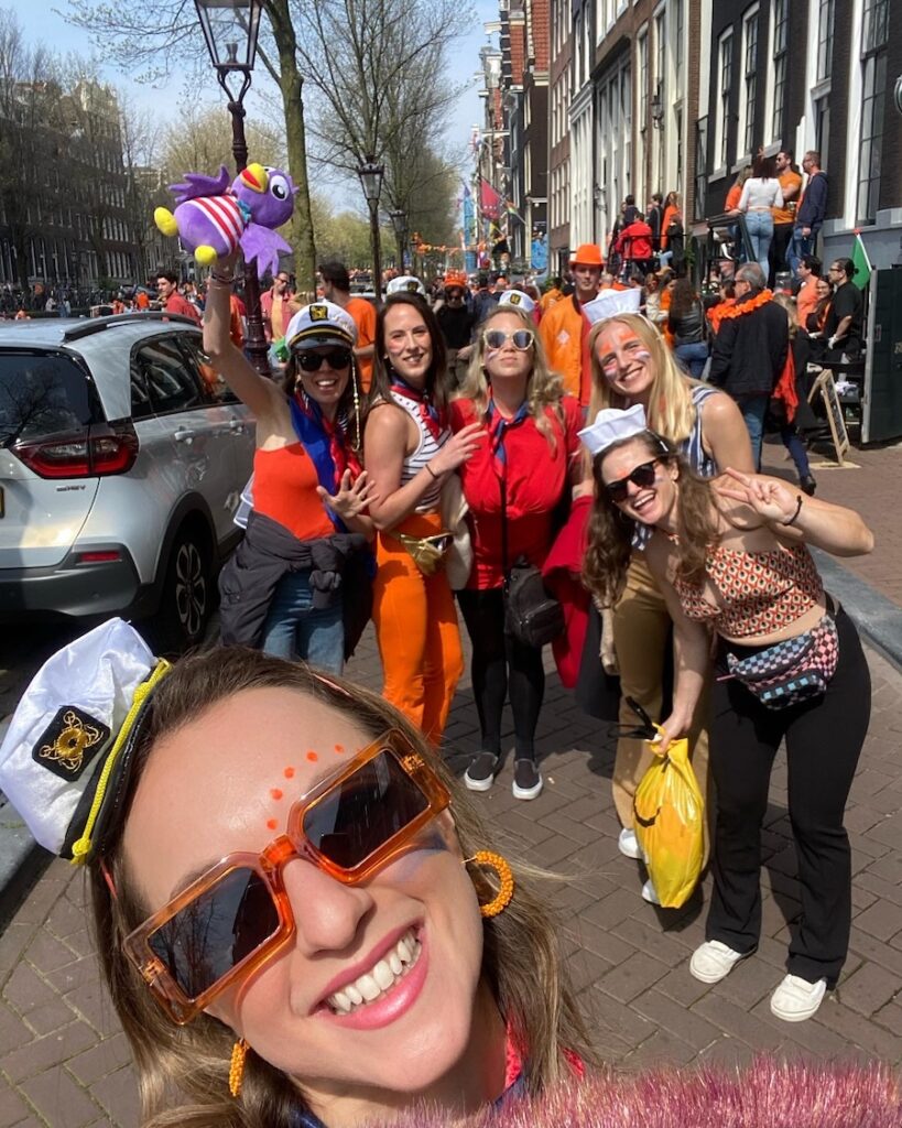 Some outfit inspiration for King's Day in Amsterdam
